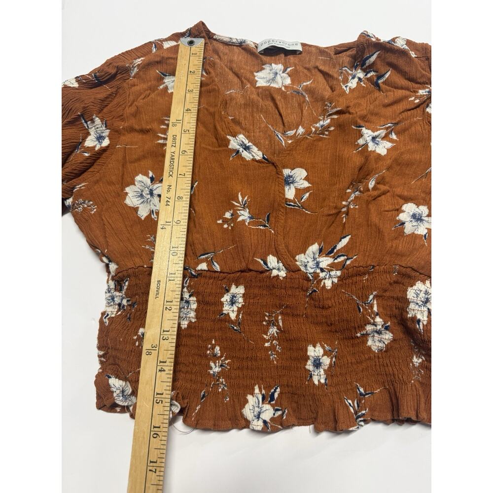 Paper Crane Brown Floral V-Neck Crop Top 100% Rayon Women's Size Large - Picture 2 of 7